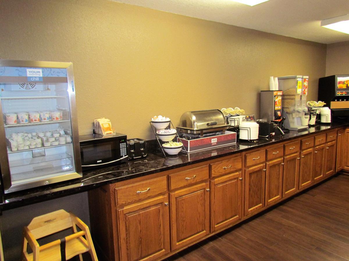 Oak Hill Inn & Suites Canton Экстерьер фото